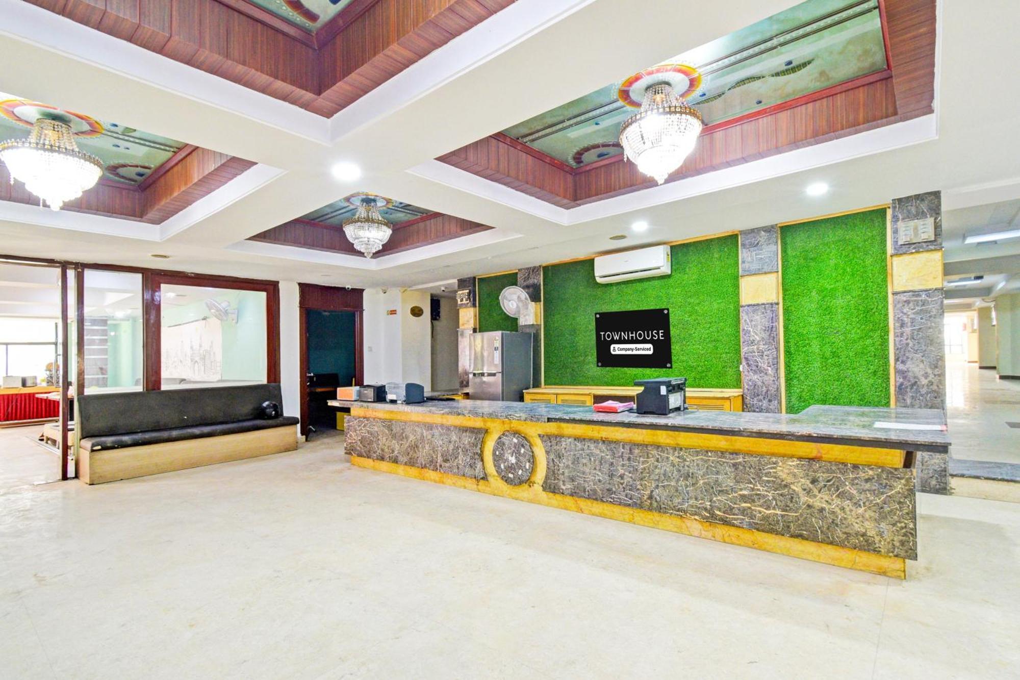 Super Townhouse Ameerpet Balkampet Road Hyderabad Exterior photo
